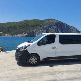 Transfer ekonomiczny: Port wycieczkowy Pireus do hoteli w Atenach