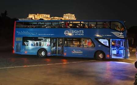 Panoramiczna wycieczka po Atenach nocą otwartym autobusem piętrowym